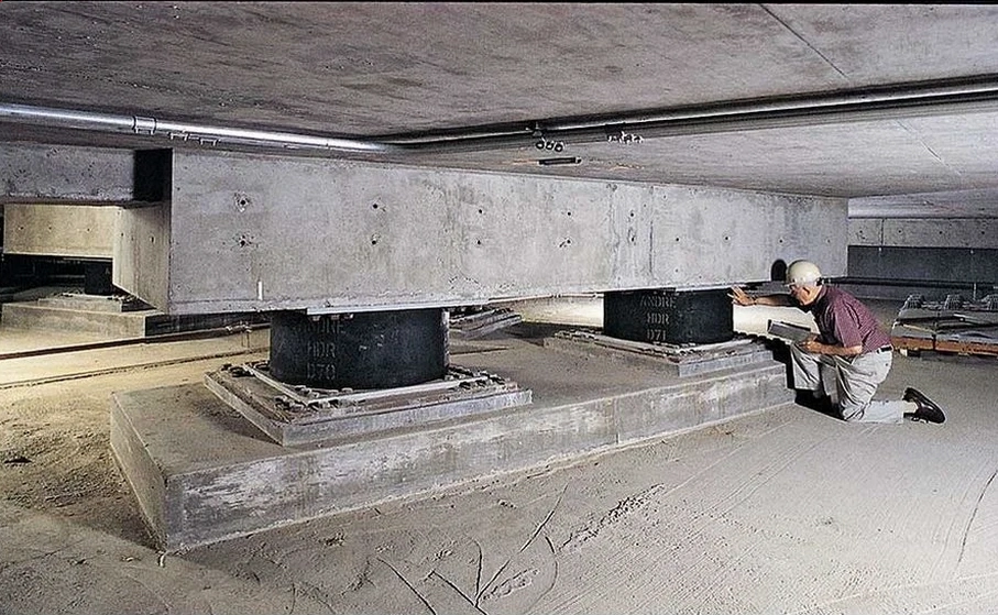 Base Isolation Seismic Design in Los Angeles